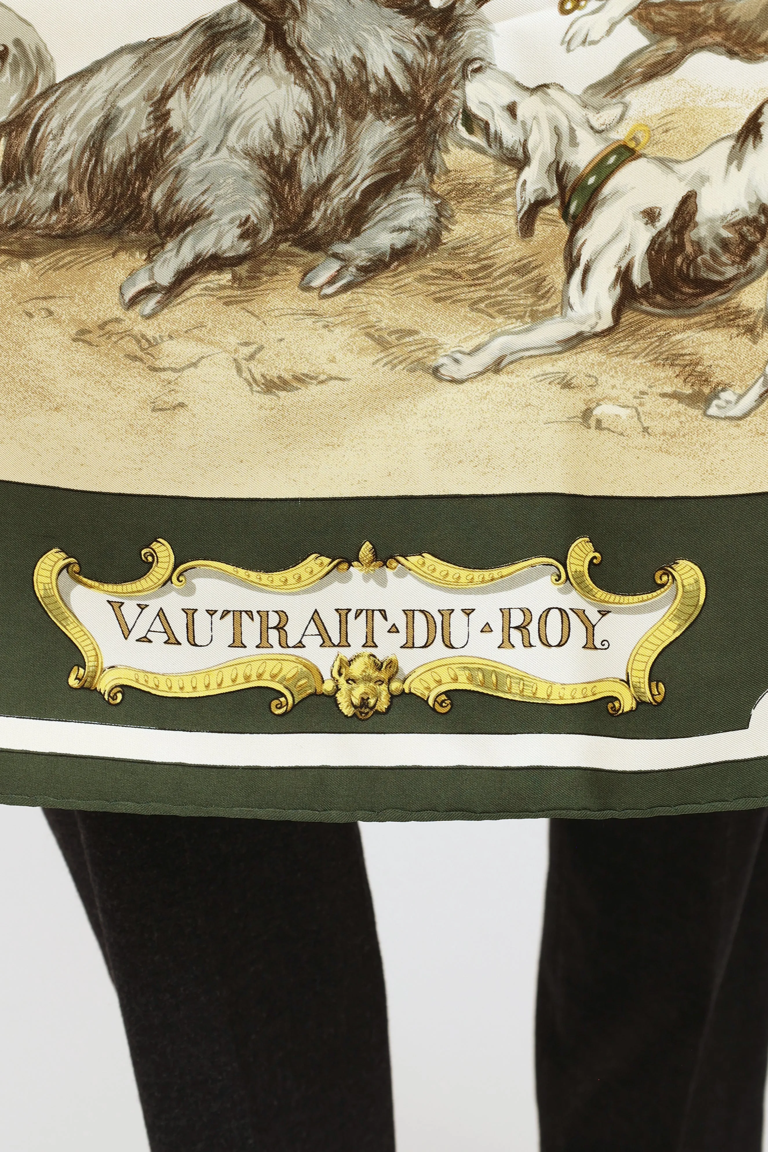1966 Vautrait Du Roy Scarf