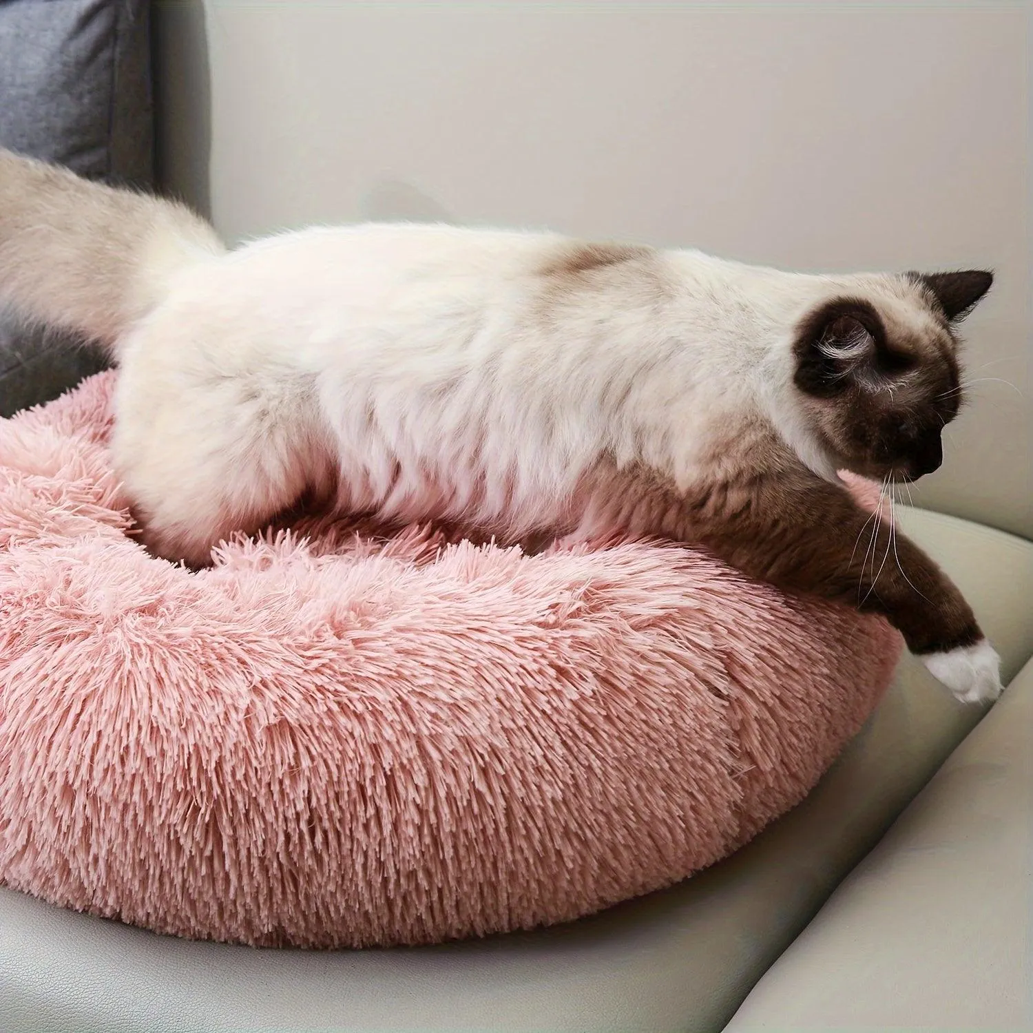 Cozy Donut Cuddler Pet Bed, Pink
