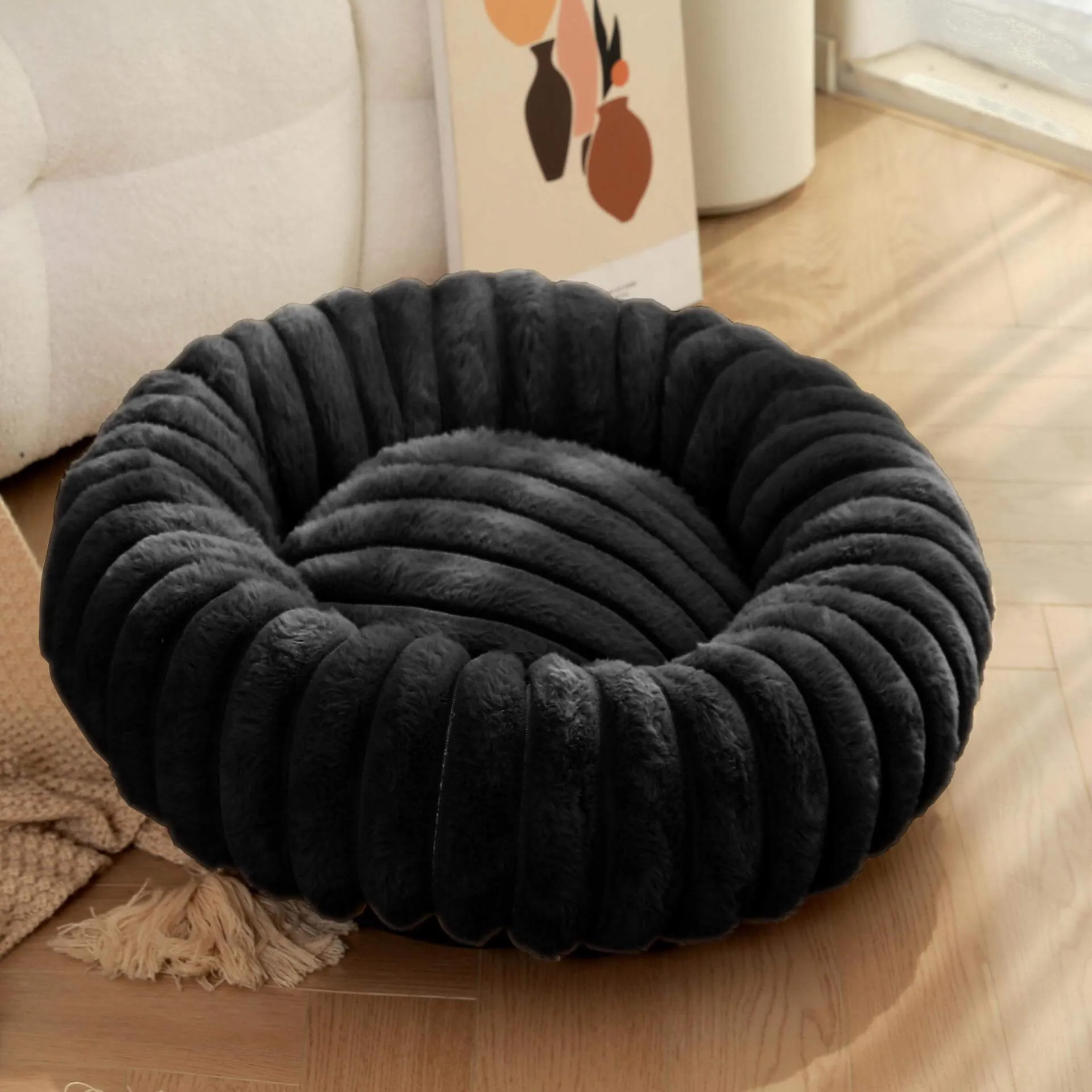 Cozy Pet Bed – Soft, Non-Slip & Warm Bed for Dogs & Cats